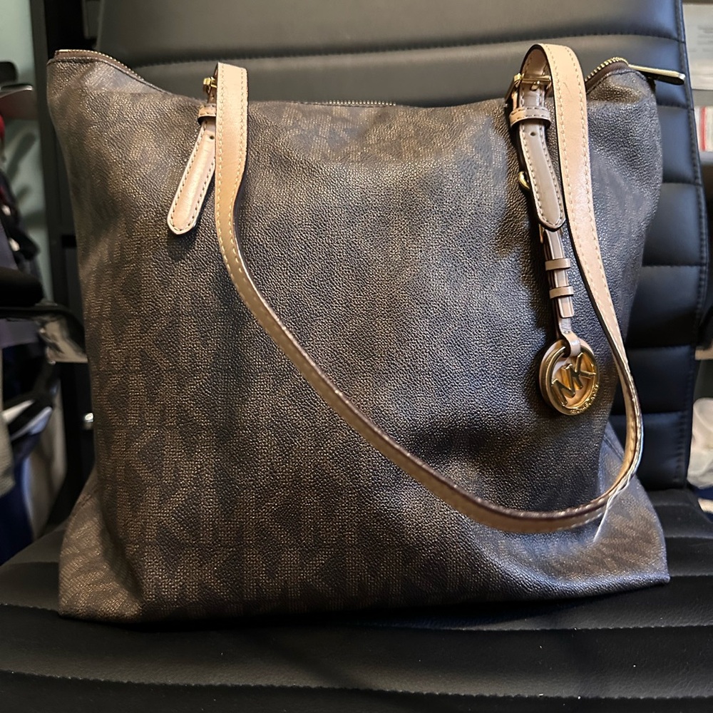 Michael Kors Signature Brown Shoulder Bag